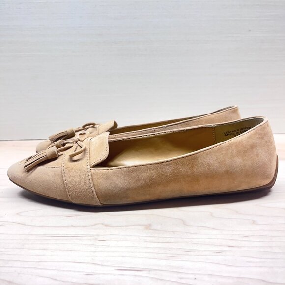 Talbots Tan Suede Leather Pointed Toe Loafer Flats with Tasseled Bows Size 6.5M - Picture 6 of 10